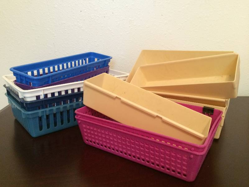 lot 44 image: Storage Bins