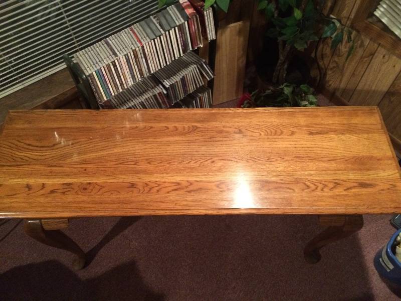 lot 208 image: Sofa Table