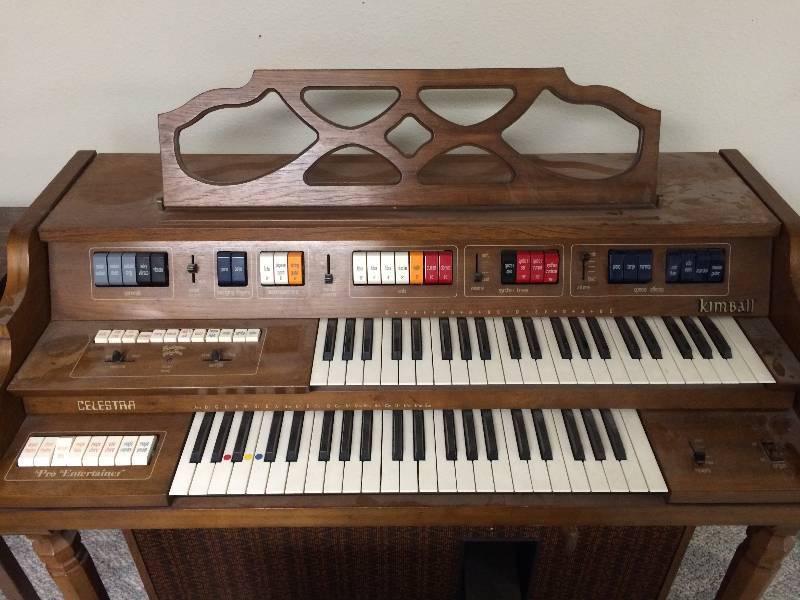 lot 118 image: Kimball Organ
