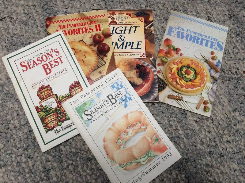 lot 104 image: Pamper Chef Apple Peeler and More