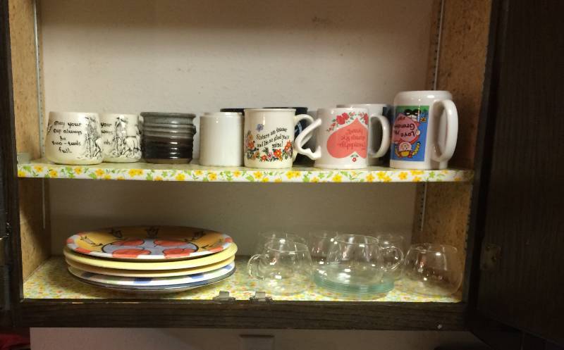 lot 220 image: Assorted Dishes