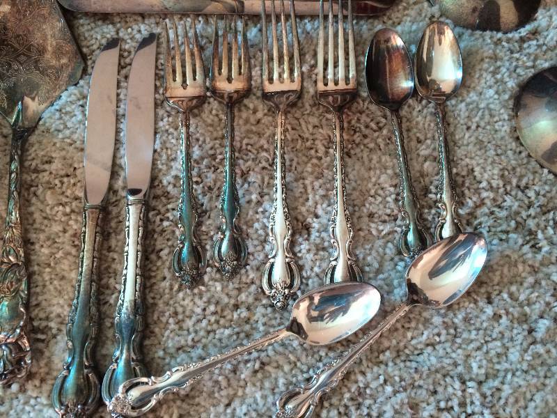 lot 168 image: Assorted Silver
