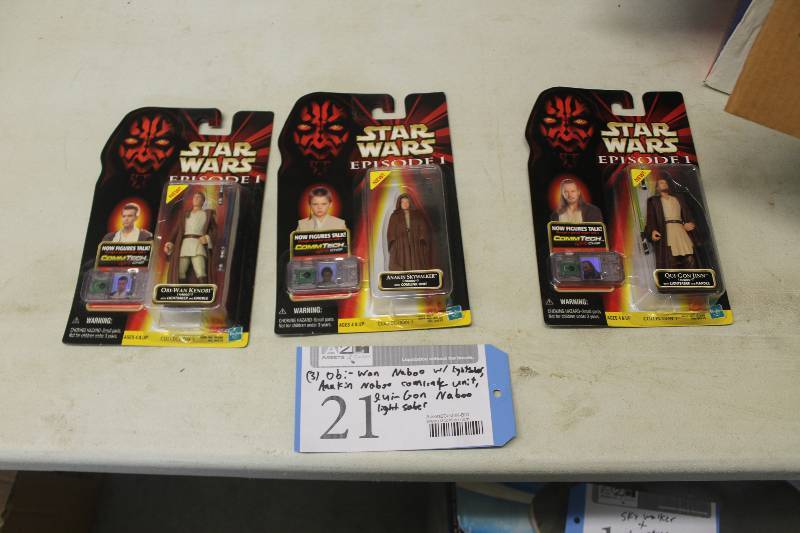 lot 21 image: Lot of (3) Hasbro Star Wars Episode 1 Collection 1 Action Figures Including 1) Qui-Gon Jinn Naboo AND 1) Anakin Skywalker Naboo AND 1) Obi-wan Kenobi Naboo