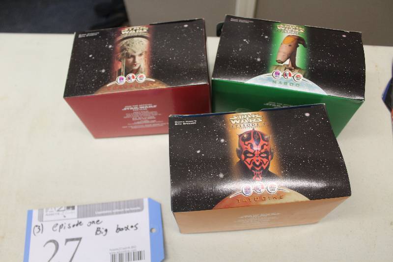 lot 27 image: Lot of (3) Star Wars Episode 1 The Phantom Menace Action Figures Big Box Including 1) Darth Mauls Sith Speeder Tatooine AND 1) Queen Amidala Coruscant AND 1) Hovering Watto Tatooine AND 1) Naboo