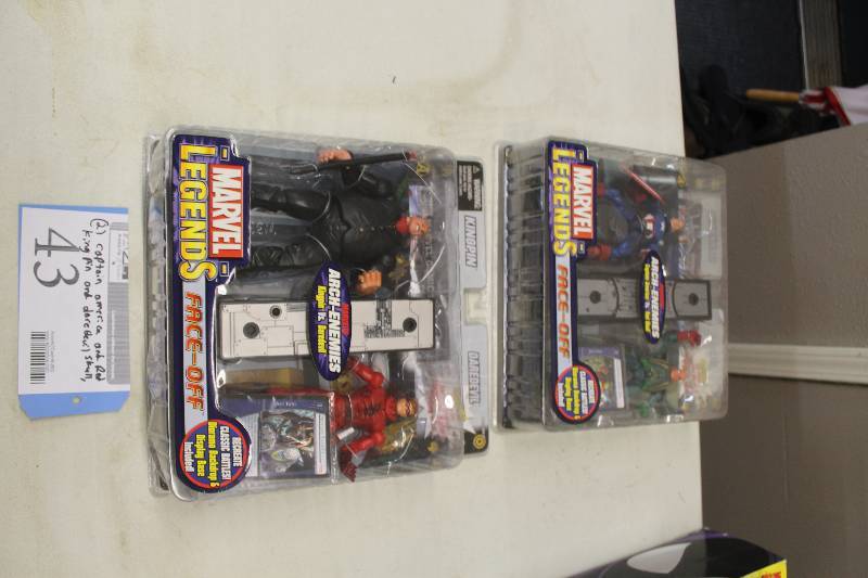 lot 43 image: Lot of (2) Marvel Legends Face-Off Action Figures Including 1) Kingpin vs. Daredevil AND 1) Captain America vs. Red Skull
