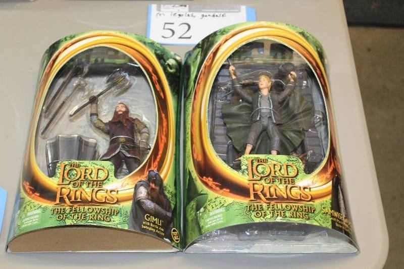 lot 57 image: Lot of (2) Toy Biz The Lord Of The Rings The Fellowship Of The Ring Action Figures Including 1) Gimli w Battle Axe AND 1) Samwise Gamgee