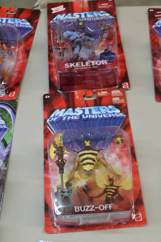 lot 107 image: Lot of (2) Mattel Masters Of The Universe Action Figures Including 1) Skeletor AND 1) Buzz-Off