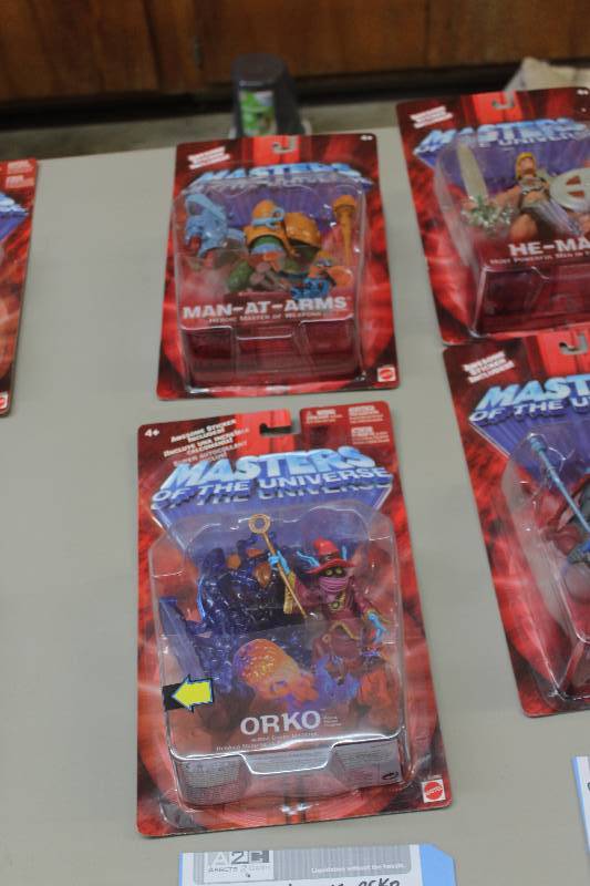 lot 113 image: Lot of (3) Mattel Masters Of The Universe Action Figures Including 2) Man-At-Arms AND 1) Orko