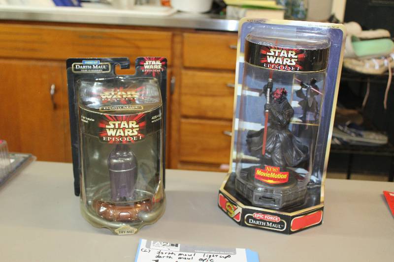 lot 142 image: Lot of (2) Hasbro Star Wars Episode 1 Darth Maul Action Figures Including 1) Light Up AND 1) Epic Force