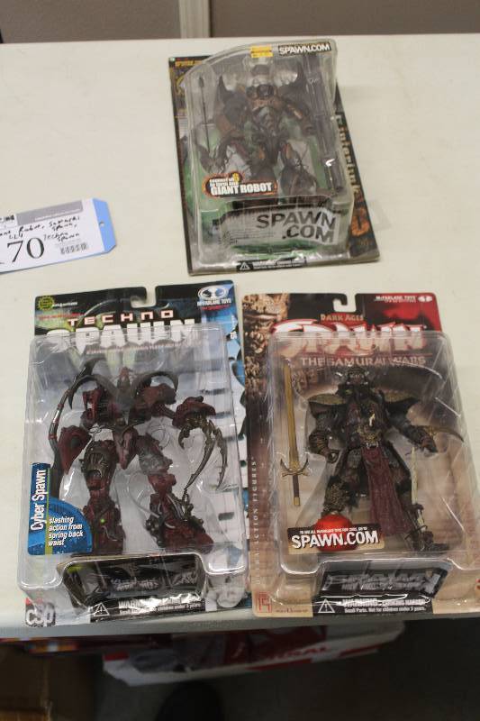 lot 170 image: Lot of (3) Spawn Action Figures Including 1) Giant Robot LL4 AND 1) Samarai Spawn AND 1) Techno Spawn