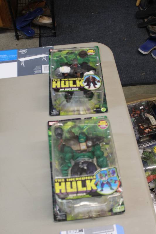lot 189 image: Lot of (2) Marvel The Incredible Hulk Action Figures Including 1) Joe Fix It Hulk AND 1) War Hulk