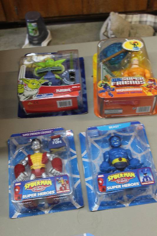 lot 207 image: Lot of (4) Action Figures Including 1) Mattel DC Super Friends Aquaman AND 1) Playskool Yoda w Swamp Stomper AND 1) AND Marvel Spiderman & Friends Super Heroes Super Strength Colossus 1) Marvel Spiderman & Friends Super Heroes Beast