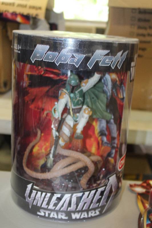 lot 204 image: Star Wars Unleashed Boba Fett Action Figure