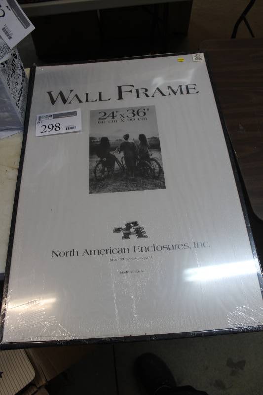 lot 298 image: Lot of (2) Picture Frames