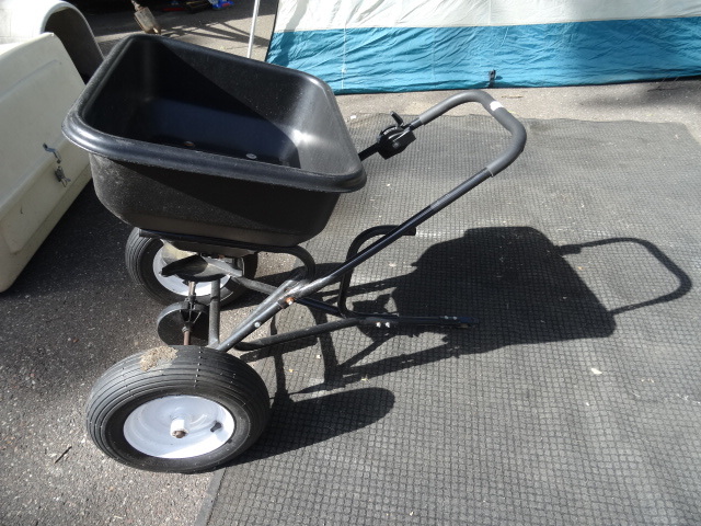 Lawn Spreader