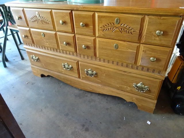 Dresser