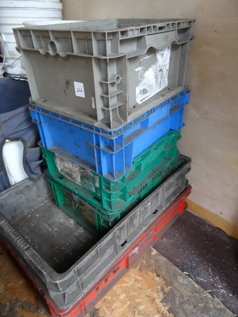Plastic Tubs