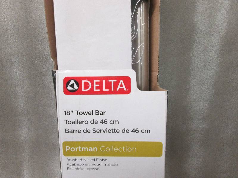 Delta Portman 18 in. Towel Bar in S...