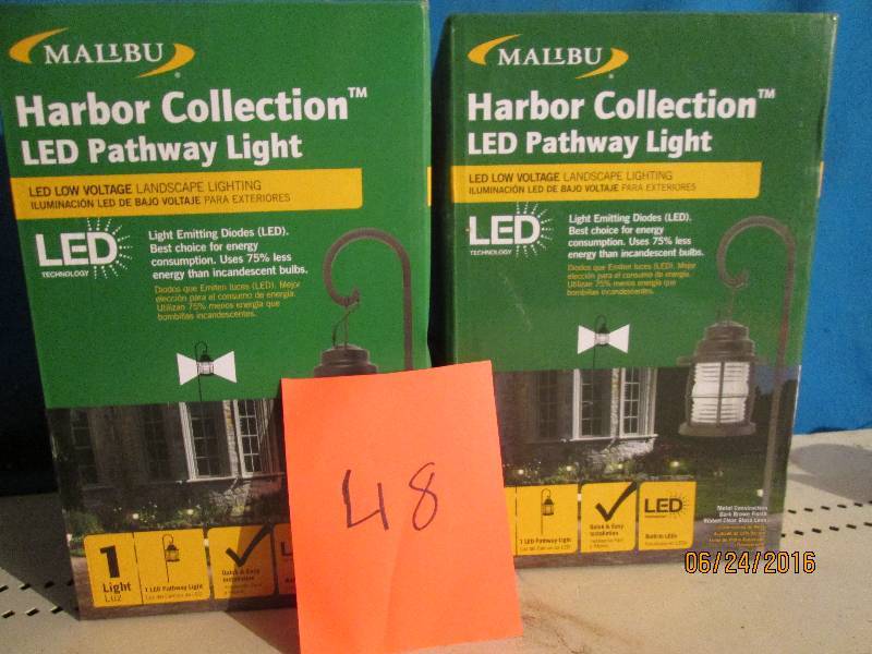 2 malibu lattern 1.1w 32 lumens...