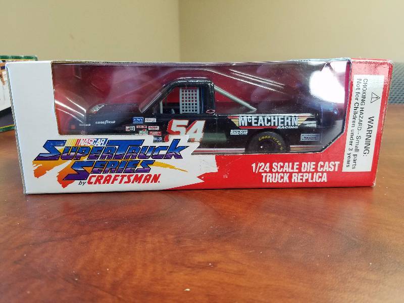 lot 6 image: NASCAR Supertruck Series Diecast Truck
