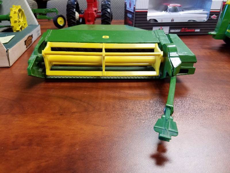 lot 17 image: John Deere Hay Baler by ERTL