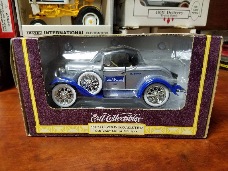 lot 75 image: 1930 Ford Roadster diecast by ERTL