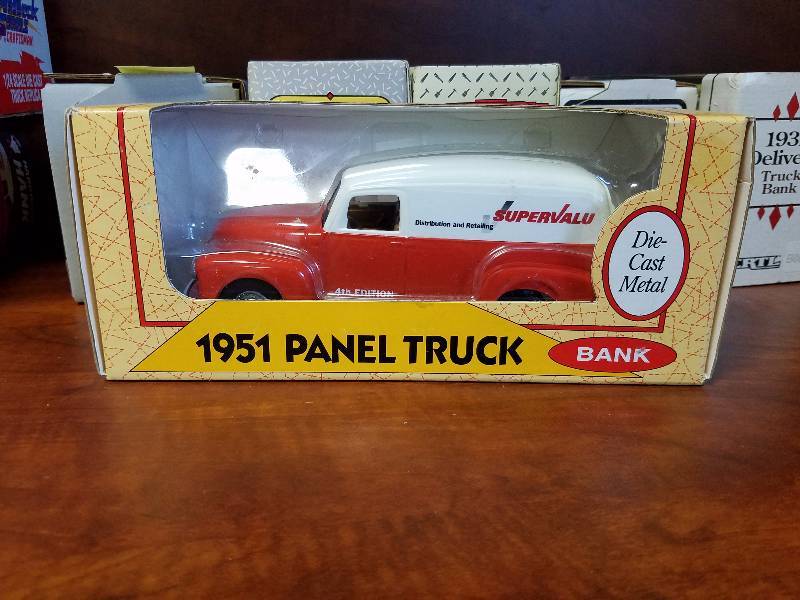 lot 87 image: 1951 Panel Truck diecast bank by ERTL SuperValu
