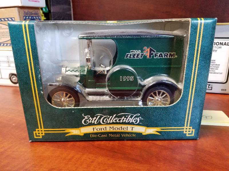 lot 97 image: Ford Model T diecast by ERTL Fleet Farm