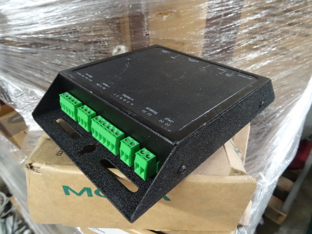 M Gate