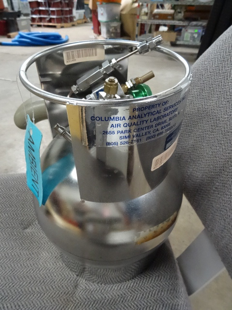 Tank with Filler & Gauge