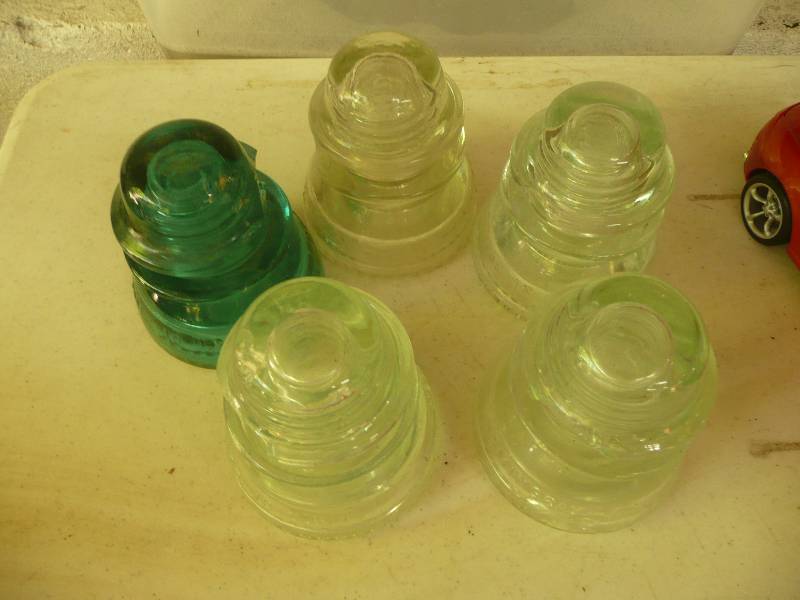 lot 21 image: Glass Insulators