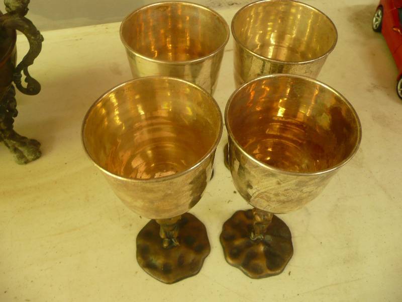 lot 26 image: Vintage Italian Made Goblets