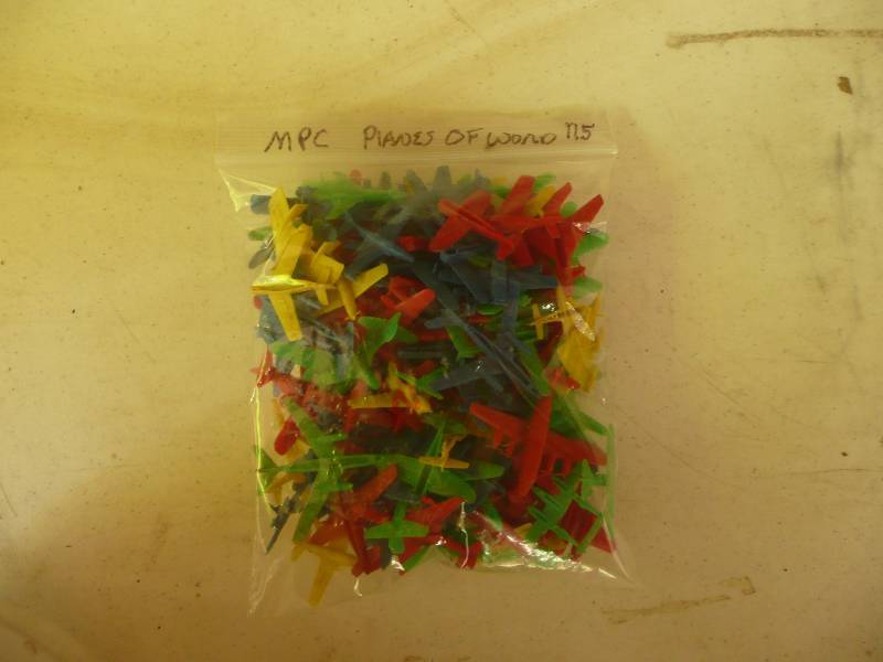 lot 36 image: Vintage MPC Planes of The World Group