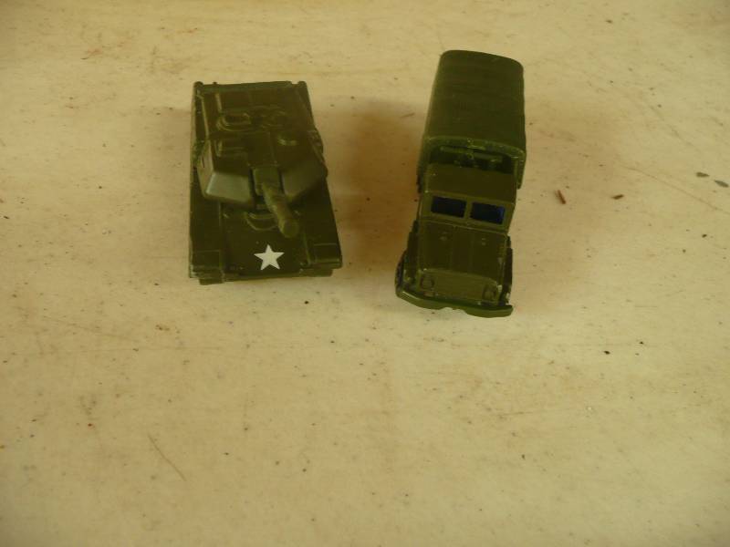 lot 127 image: Vintage Maisto Set - Very Cool