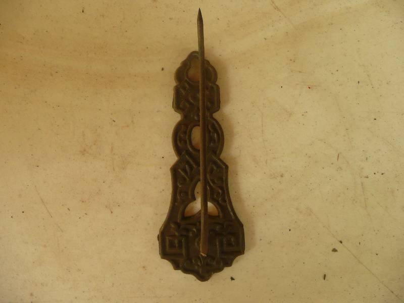 lot 138 image: Antique Ornate Hook
