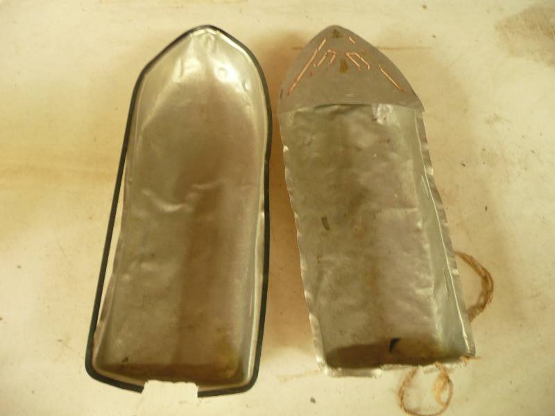 lot 151 image: Vintage Tin Boats