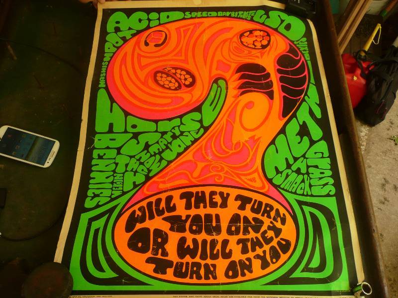 lot 187 image: Vintage Dept Of Health Poster - Drugs