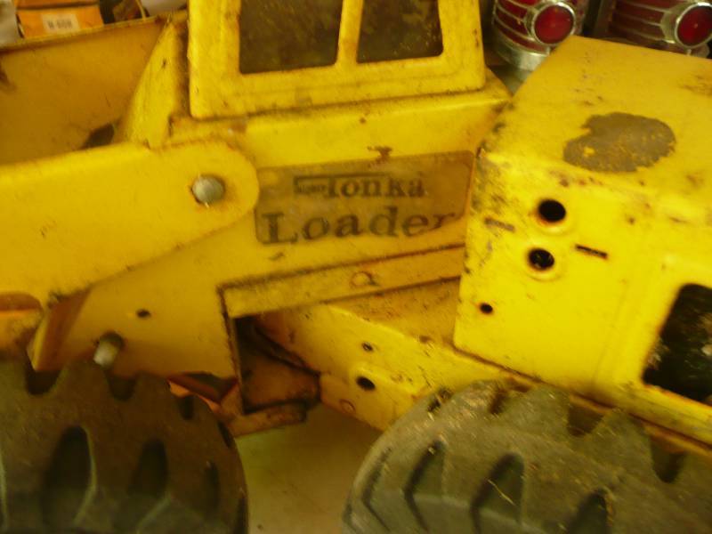 lot 192 image: Vintage Tonka Loader