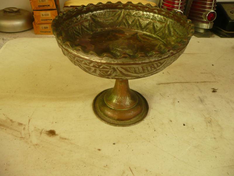 lot 211 image: Vintage Pounded Copper Dish