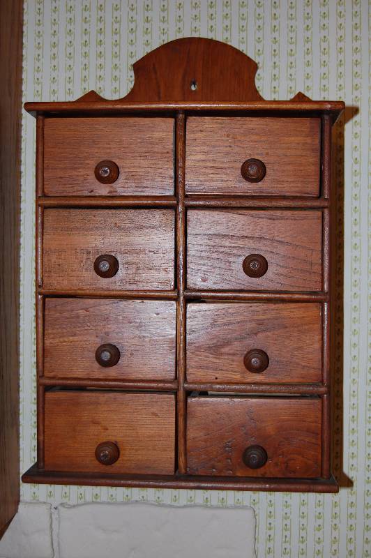 lot 4 image: Antique Wood Spice Box
