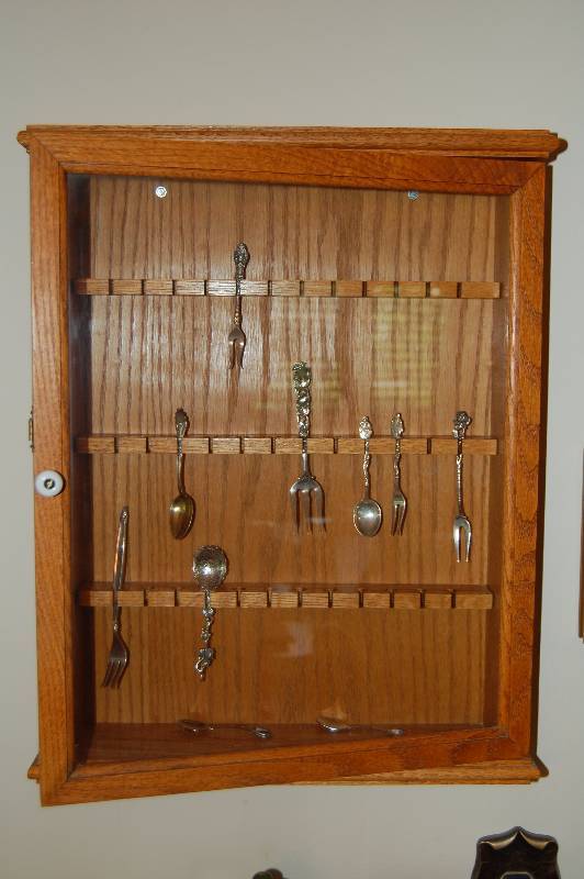 lot 9 image: Spoon Cabinet