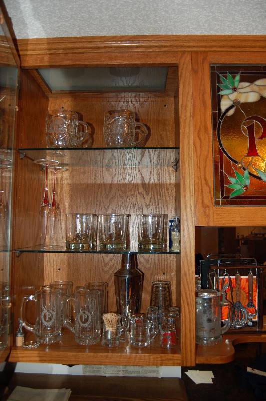 lot 77 image: Barware