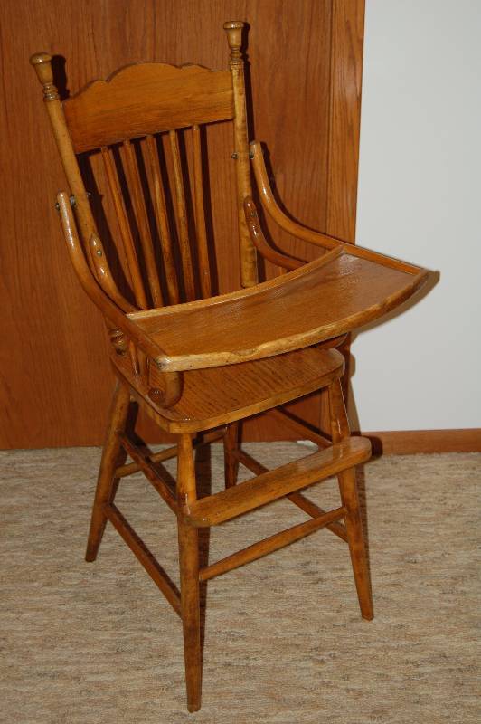 lot 91 image: Antique Wooden High Chair
