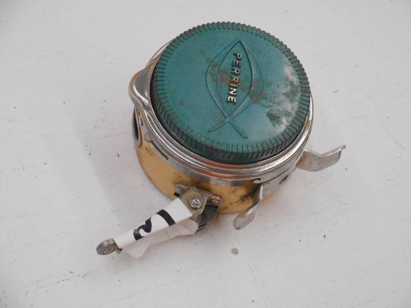 lot 38 image: Vintage Perrine No.57 Automatic Fly...
