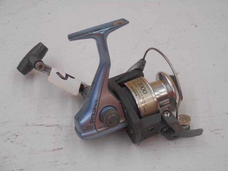 lot 45 image: Shimano Syncopate 2000FA Fishing Re...