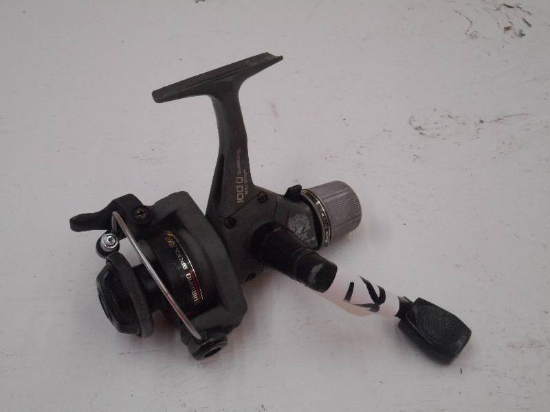 lot 50 image: Shimano AX100-Q Fishing Reel ...