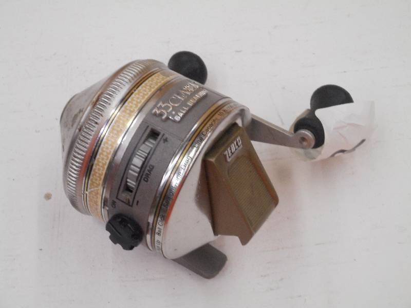 lot 52 image: Zebco 33 Classic Fishing Reel ...