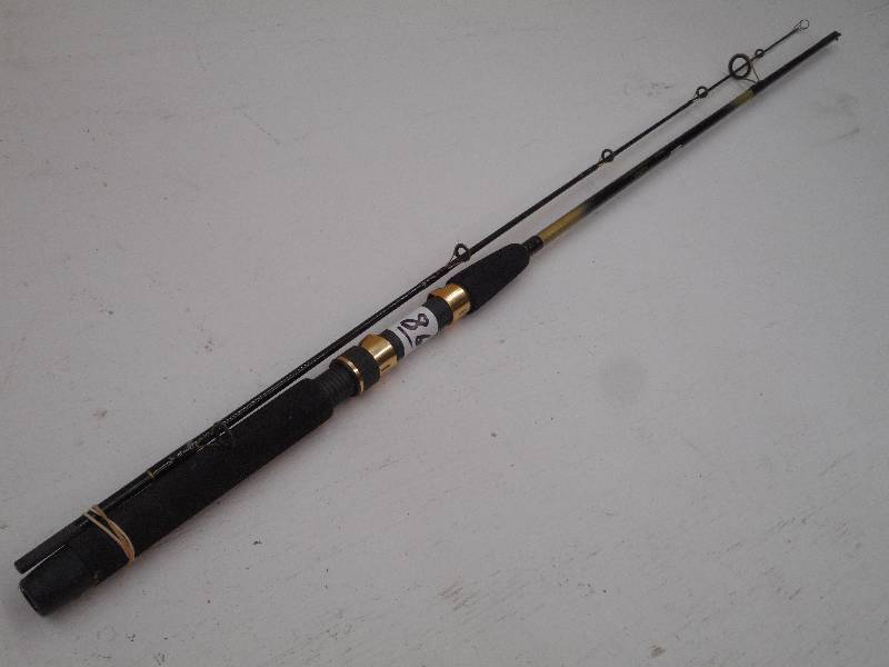 lot 86 image: Abu-Garcia Max Series 2-Piece Mediu...