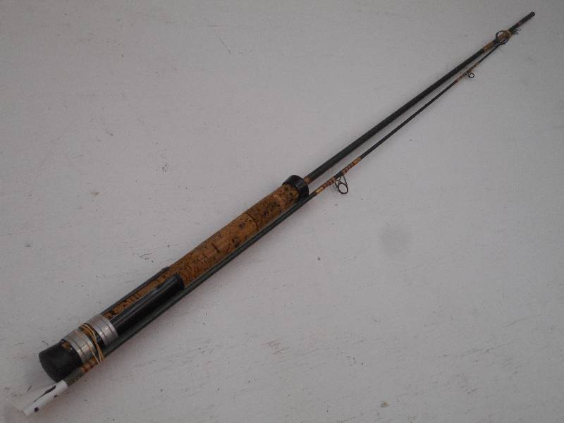lot 93 image: Vintage Shakespeare 2-Piece Rod ...