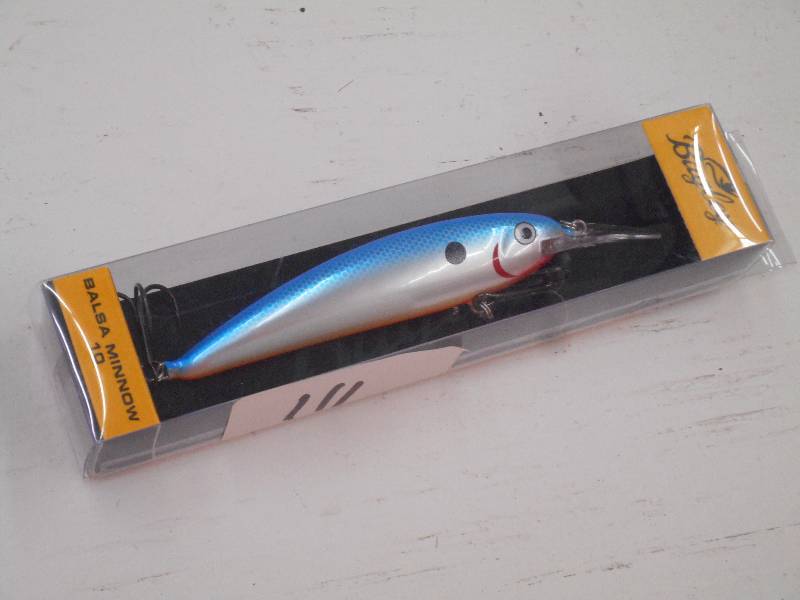 lot 111 image: New Bagley #10 Balsa Minnow Lure ...